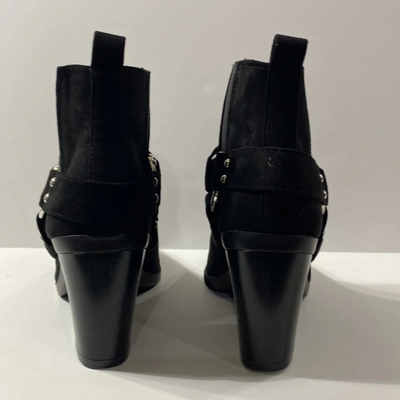 Yoki "NEW" Black Faux Suede Harness Western Boot Size 7.5 - Picture 4 of 9